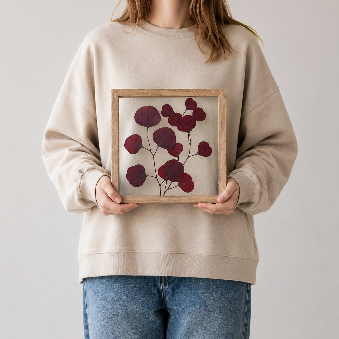 Wandbild mit getrocknetem Eukalyptus | rot