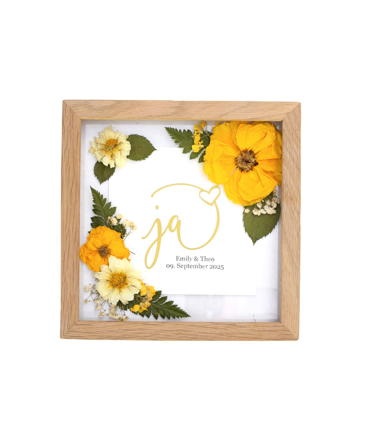 Brautstraußkonservierung 21x21 Blumenrahmen mit Hochzeitseinladungskarte