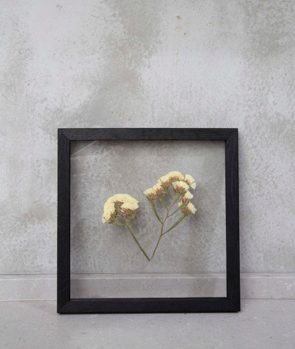 Trockenblumen, Flieder, gelb, skandinavisch wohnen, Naturtöne, echte Blumen, Wandgestaltung